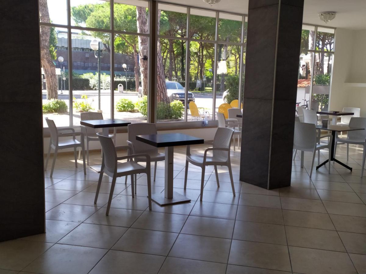 Hotel Madonna Del Pino 체르비아 외부 사진